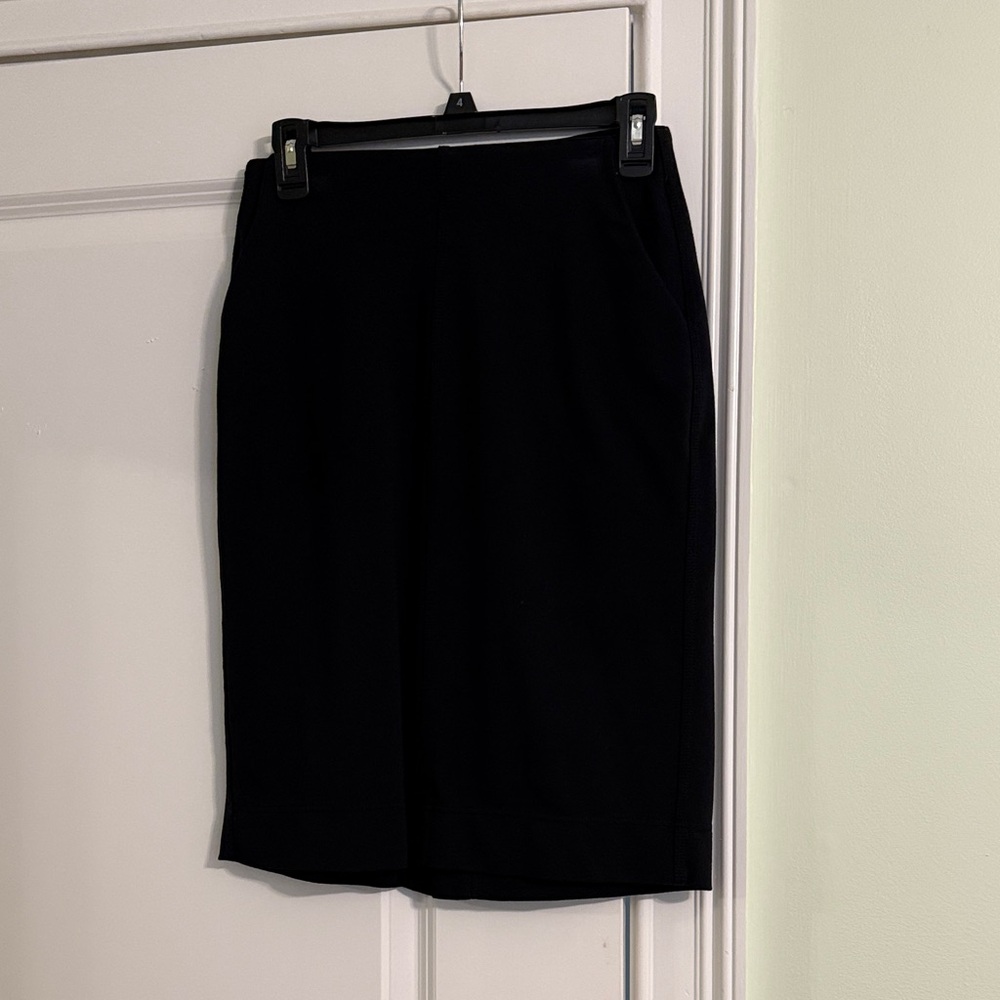 Lee Classic Black Skirt